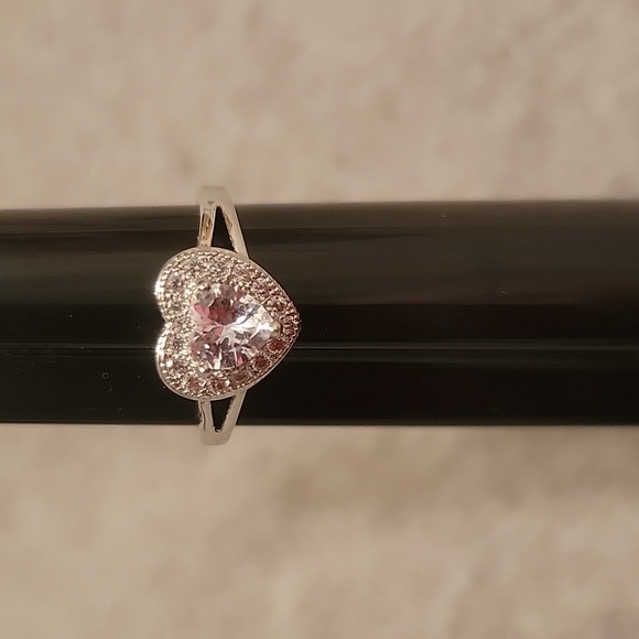Floating Halo Heart Ring - Picture 1 of 5